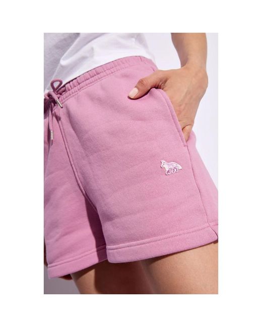 Maison Kitsuné Pink Shorts mit einem patch
