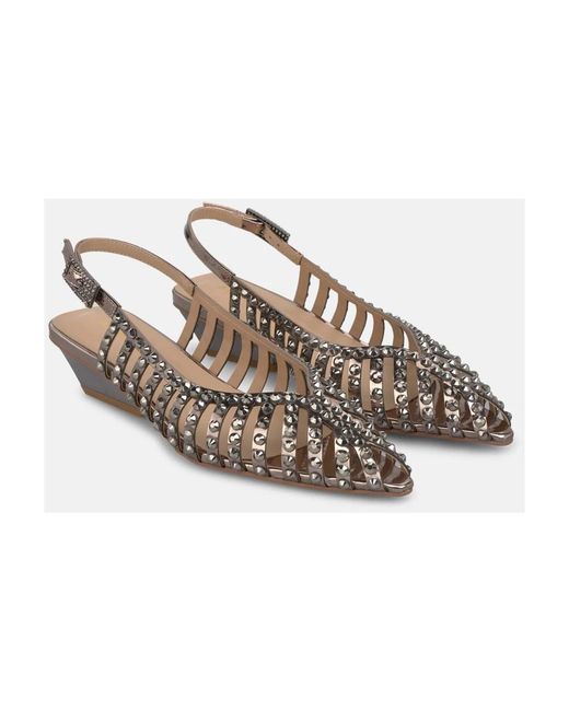 Alma En Pena. Brown Pumps