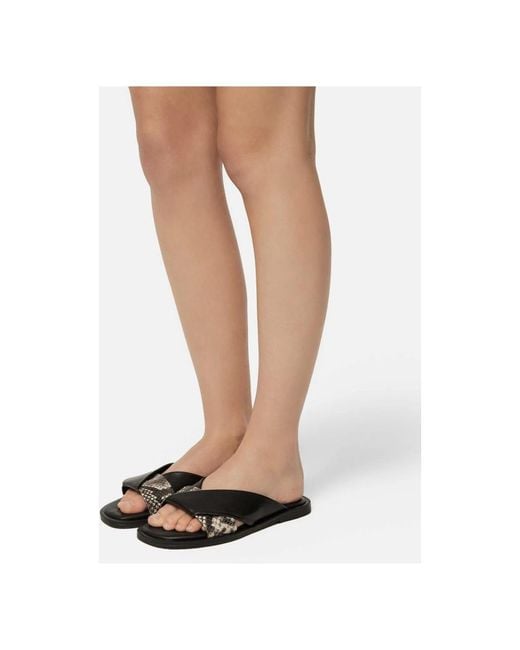 L37 Sliders in het Black