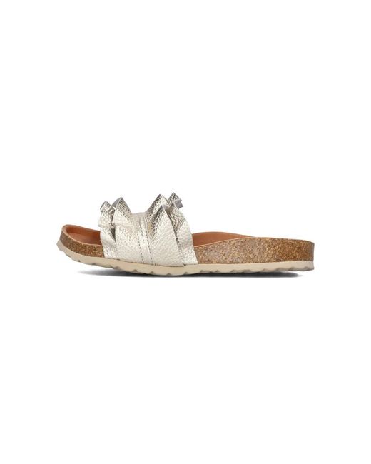 Verbenas Schoenen ,Geel ,Gouden Leren Ruffle Slippers in het White