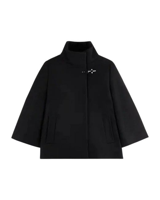 Capes di Fay in Black