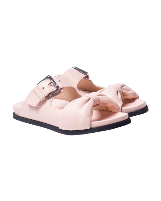 N°21 Pink Sliders