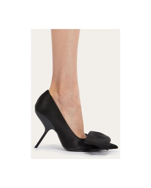 Ferragamo Black Pumps