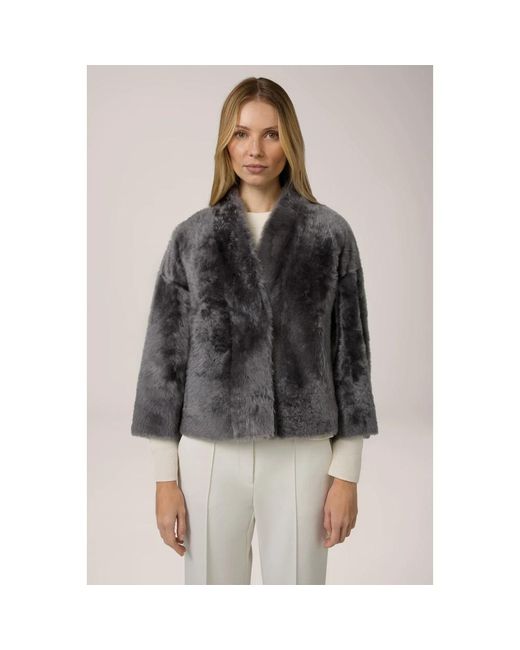 Windsor. Jassen ,Grijs ,Donkergrijze Shearling Jas in het Black