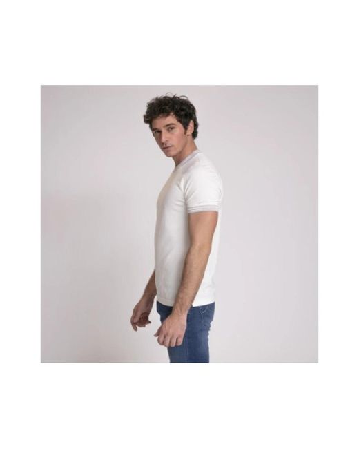 Brunello Cucinelli Tops ,Wit ,Katoen Wit T-Shirt Met Ronde Hals En Kleurrijke Gestreepte Halslijn En Mouwboorden in het White voor heren