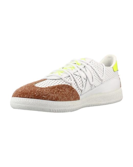 Munich White Barru Studio 01