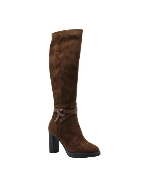 Nathan-Baume Brown Raise