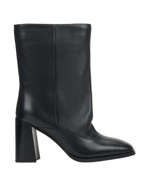 ESTRO Black Heeled Boots