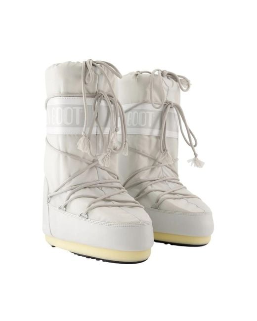 Moon Boot White Winter Boots