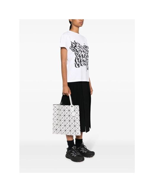 Issey Miyake Metallic Stilvolle tote bag für den täglichen gebrauch