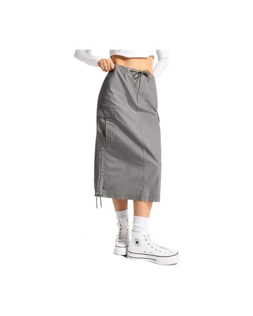 Midi Skirts Converse en coloris Gray