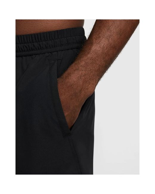 Nike Form 7 sporty shorts in Black für Herren
