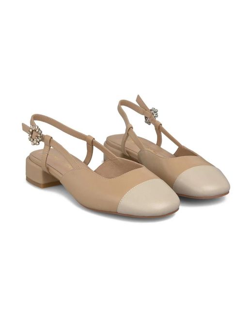 Alma En Pena. Natural Pumps