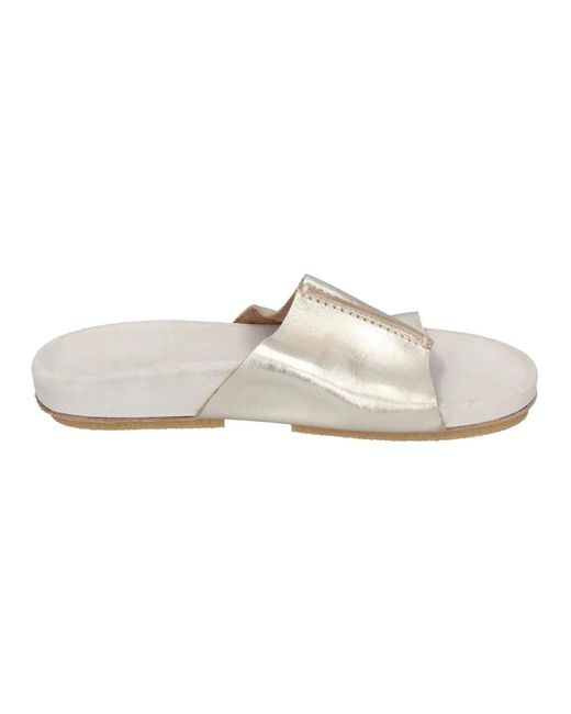 Sliders di Moma in White