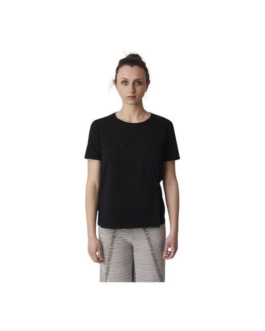 Kangra Black T-Shirts