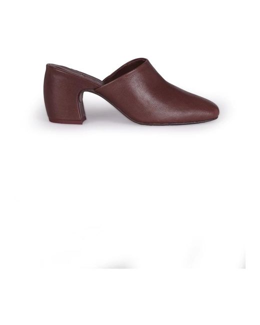 Heeled Mules di Cortana in Purple