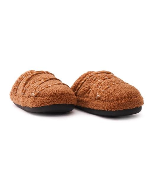 Slippers Moon Boot pour homme en coloris Brown