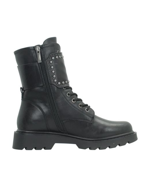 Lace-Up Boots di Tamaris in Black