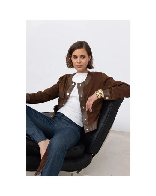 Urbancode Collarless Suede Jacket in het Brown
