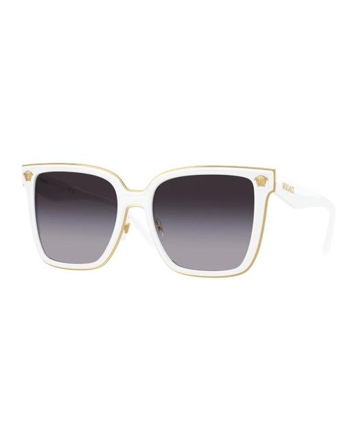 Sunglasses di Versace in Purple