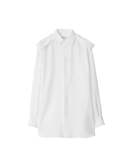 Camisa blanca de seda hombreras mangas largas Burberry de color White