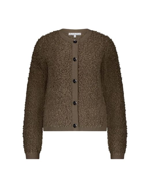 Red Button Cardigans in het Green