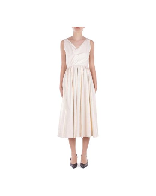 Add Pink Cremefarbenes Kleid Mit Verstellbarem Schlitz