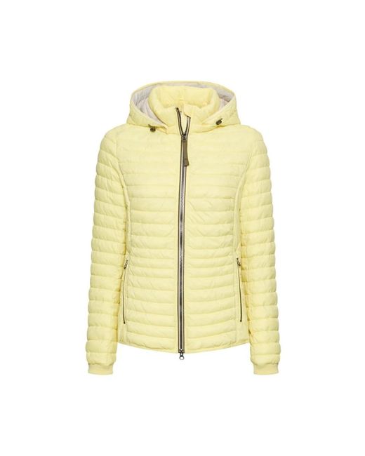 Winter Jackets di Camel Active in Yellow