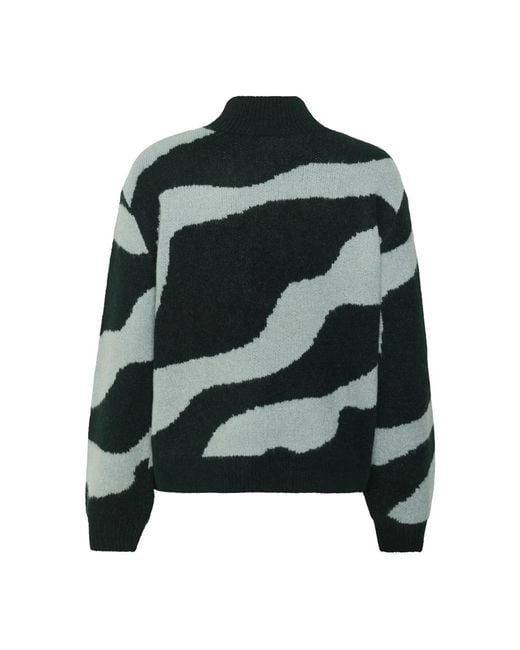Saint Tropez Green June Bug Pullover