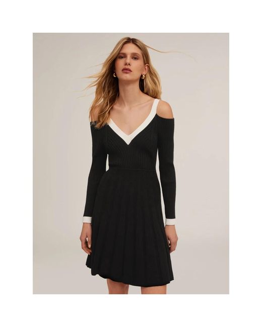 Knitted Dresses di mötivi in Black