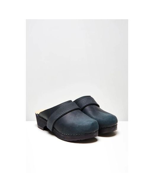 Humanoid Blue Shoes