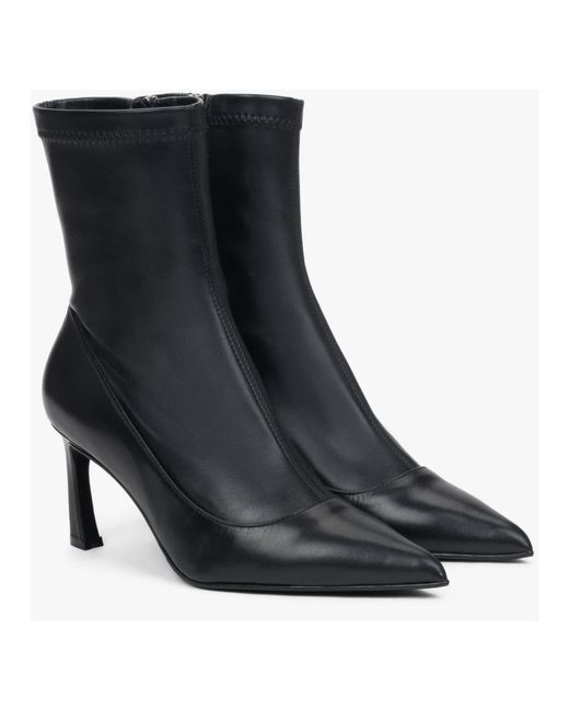 ESTRO Black Heeled Boots