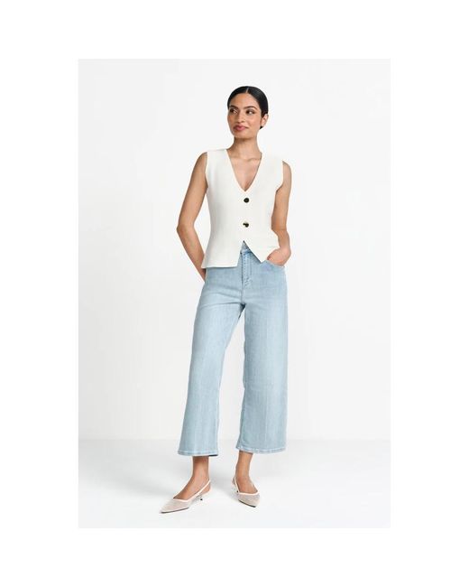 Rich & Royal Blue Hellblaue Satin-Denim-Culotte
