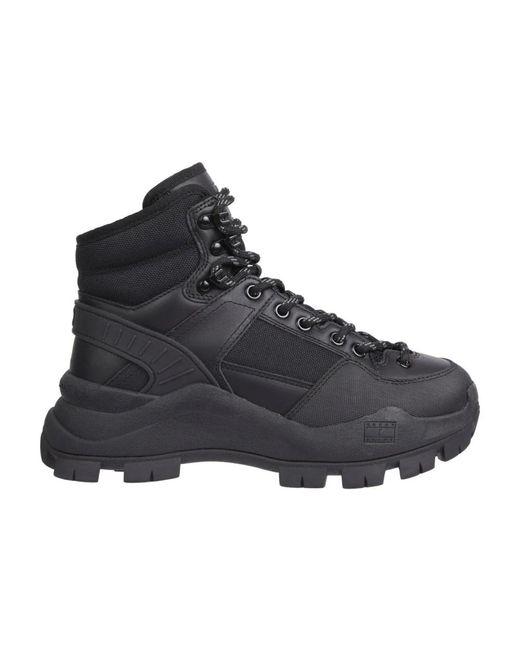Lace-Up Boots di Tommy Hilfiger in Black