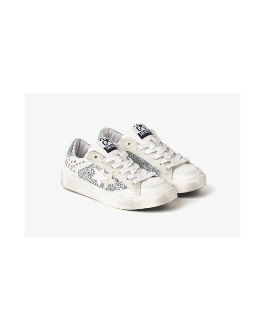 2 Star White Sneakers