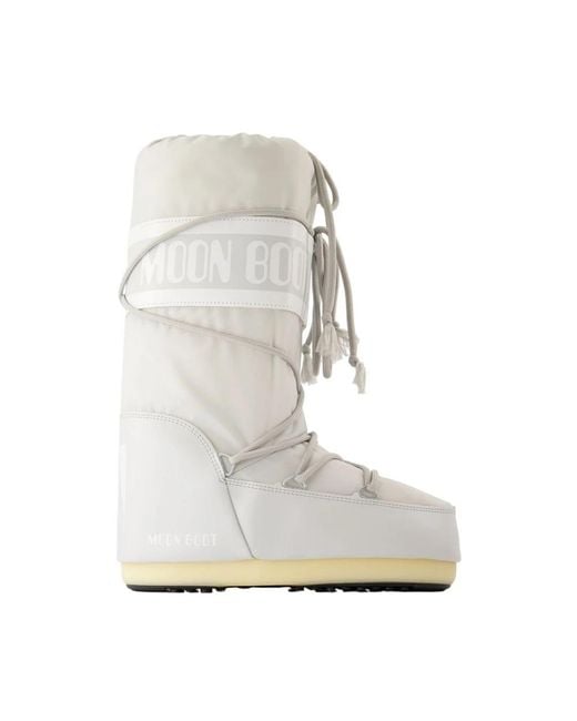 Moon Boot White Winter Boots