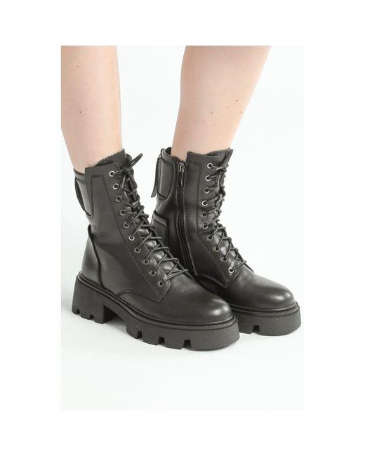 CESARE GASPARI Black Chunky Leder Schnürstiefel