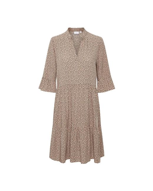 Saint Tropez Midi Dresses in het Natural