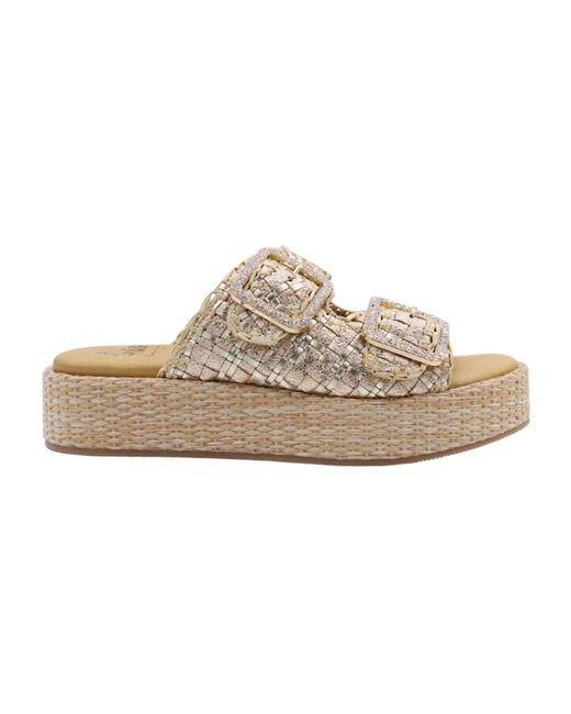 E mia White Sliders