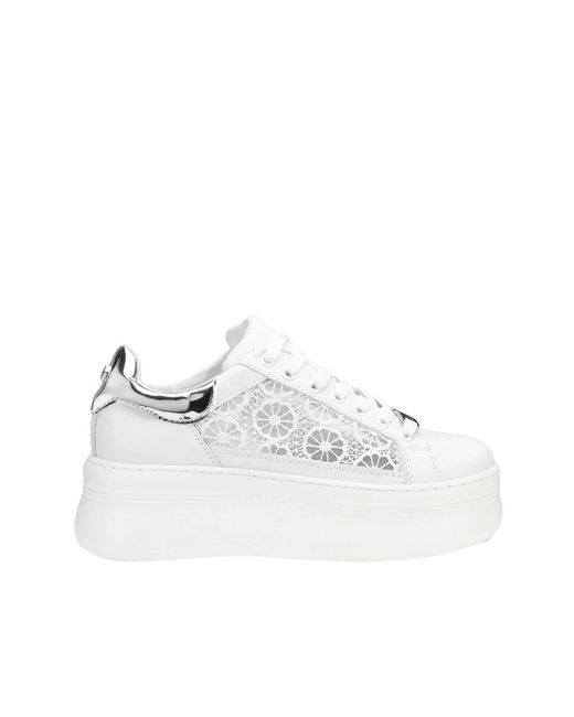 Sneakers di Cult in White