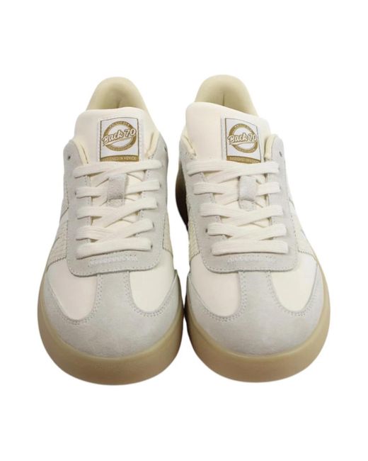 Back70 White Sponge