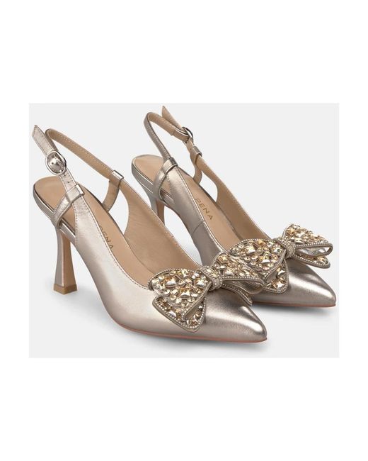 Alma En Pena. Metallic Pumps