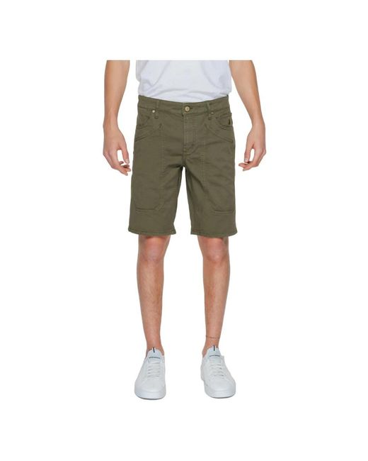 Jeckerson Green Casual Shorts for men