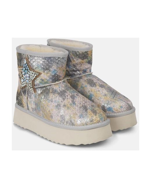 Alma En Pena. Gray Winter Boots