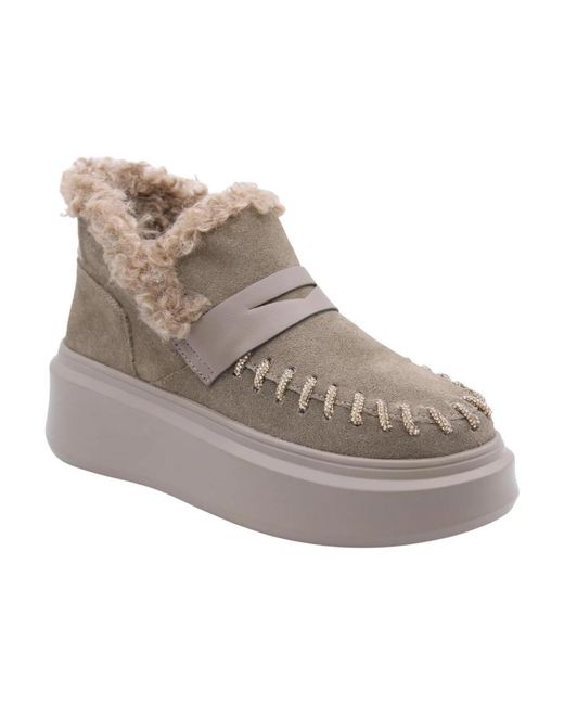 Tosca Blu Schoenen ,Stijlvolle Boot Met Pioenroos Details in het Gray