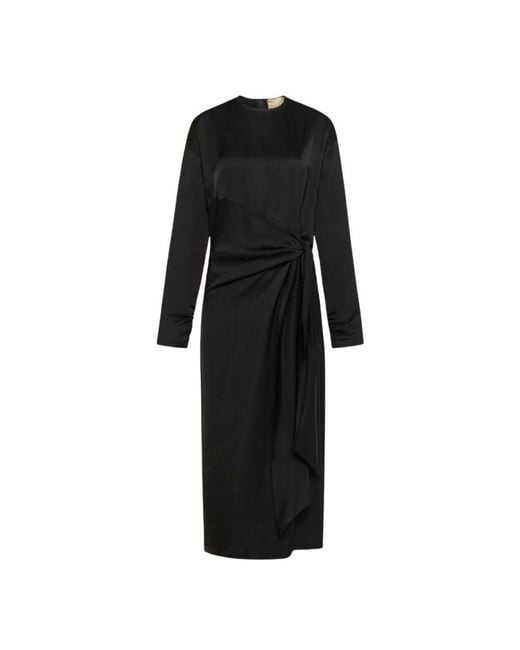 Momoní Black Midi Dresses