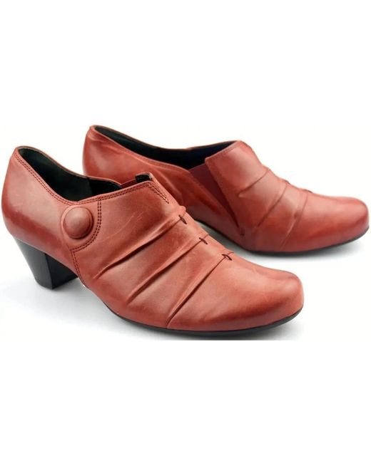 Gabor Red Pumps
