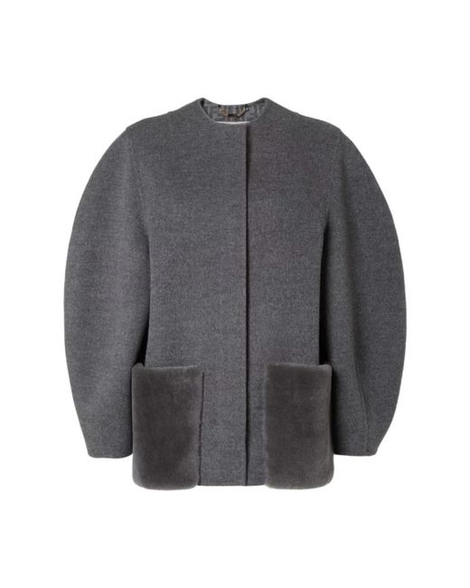 Fendi Jassen ,Grijs ,Wol Blouson Cocoon in het Gray