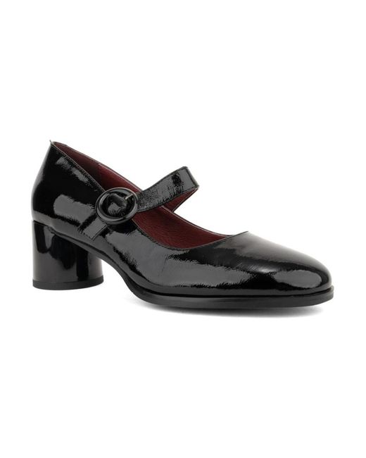 Linda Baumann Black Pumps