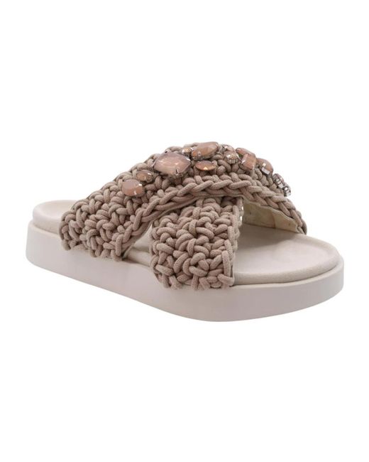 Inuikii Brown Sliders